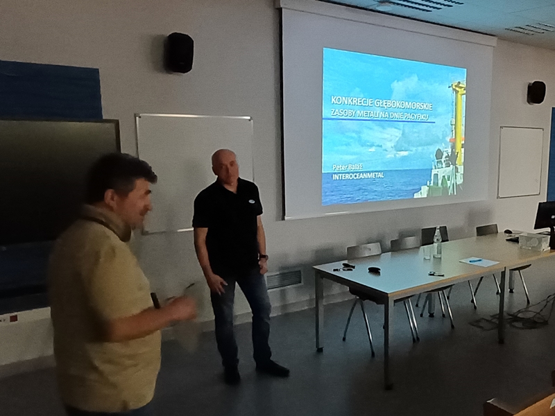 Lecture Polymetallic Nodules – Metal Resources on the Pacific Seabed