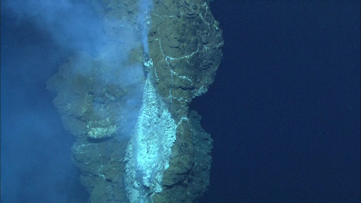 Hydrothermal vent smoking near the top of a large sulfide chimney in Tongan waters